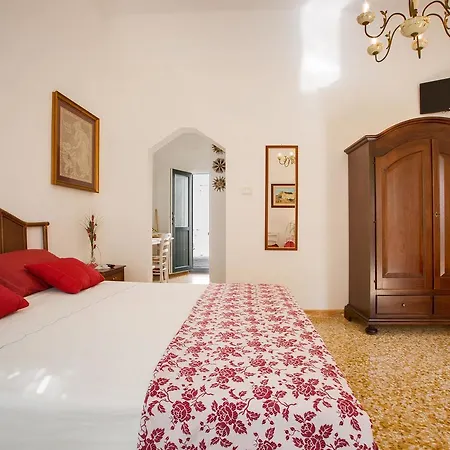 Corte Pila * Taviano (Lecce)